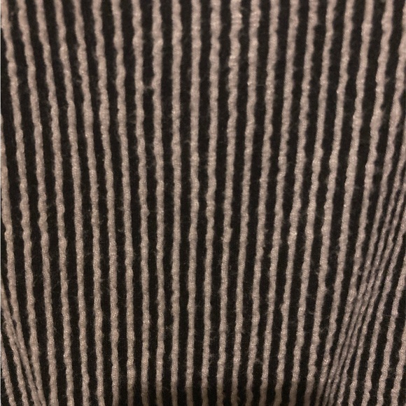 Caution in the Wind black/white striped tank top size small - Picture 6 of 8